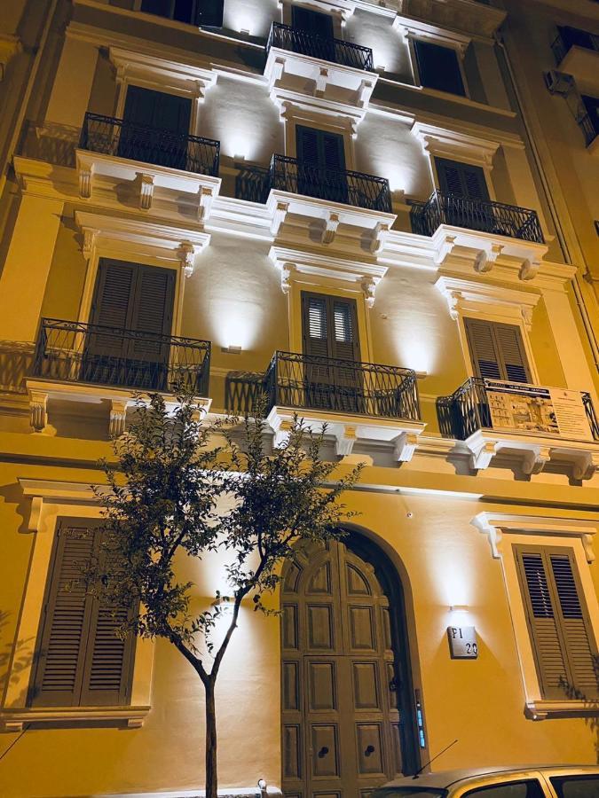 Satyria Apartments Таранто Екстериор снимка